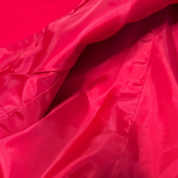 Kasper Red Blazer with Black Contrast Collar - Picture 10 of 11